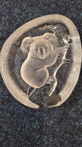 Paperweight - Mats Jonasson reverse etched Koala lead crystal paperweight boxed and signed