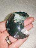 🌙 Dark Green Moss Agate Moon Face Carving - 50g approx