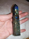 Labradorite Tower with Electric Blue Flash – 135g | Ref. 2804