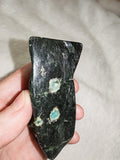 Atlantisite Freeform – Stichtite in Serpentine - 130g